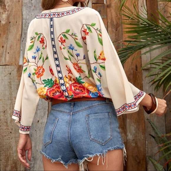 Boho floral print wrap blouse - Picture 2 of 5